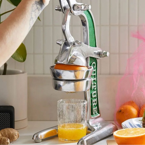Verve Culture Citrus Juicer - Picture 3 of 5